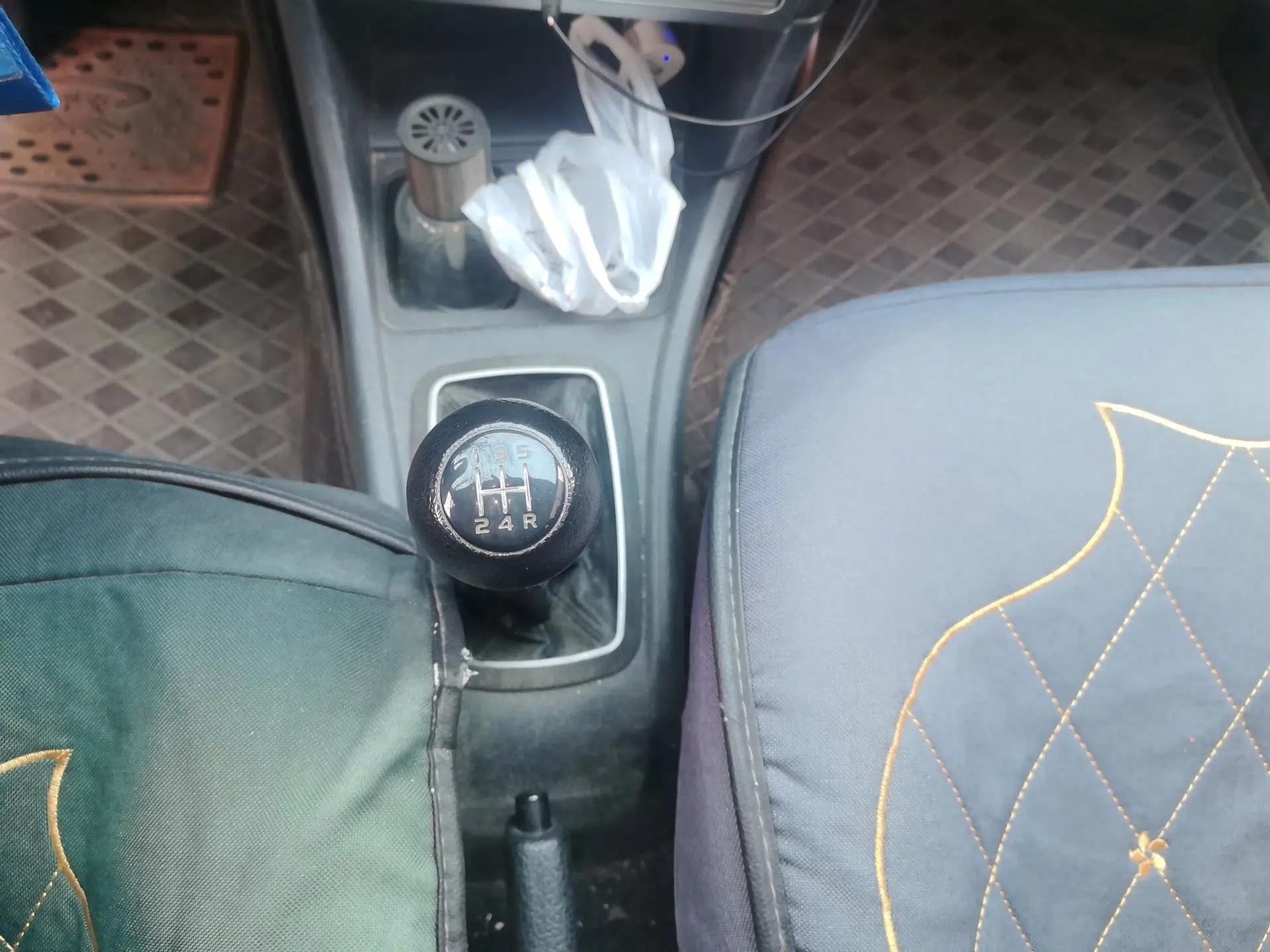 Suzuki Lingyang 2012 1.3L Comfort Version — миниатюра 15