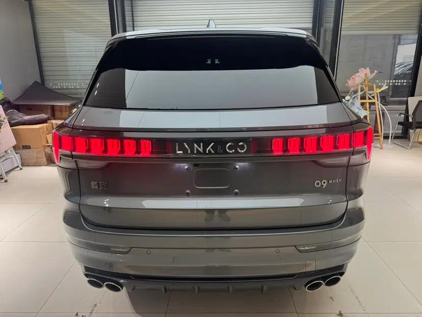 Lynk & Co 09 2021 2.0T Halo Six-Seater — миниатюра 2