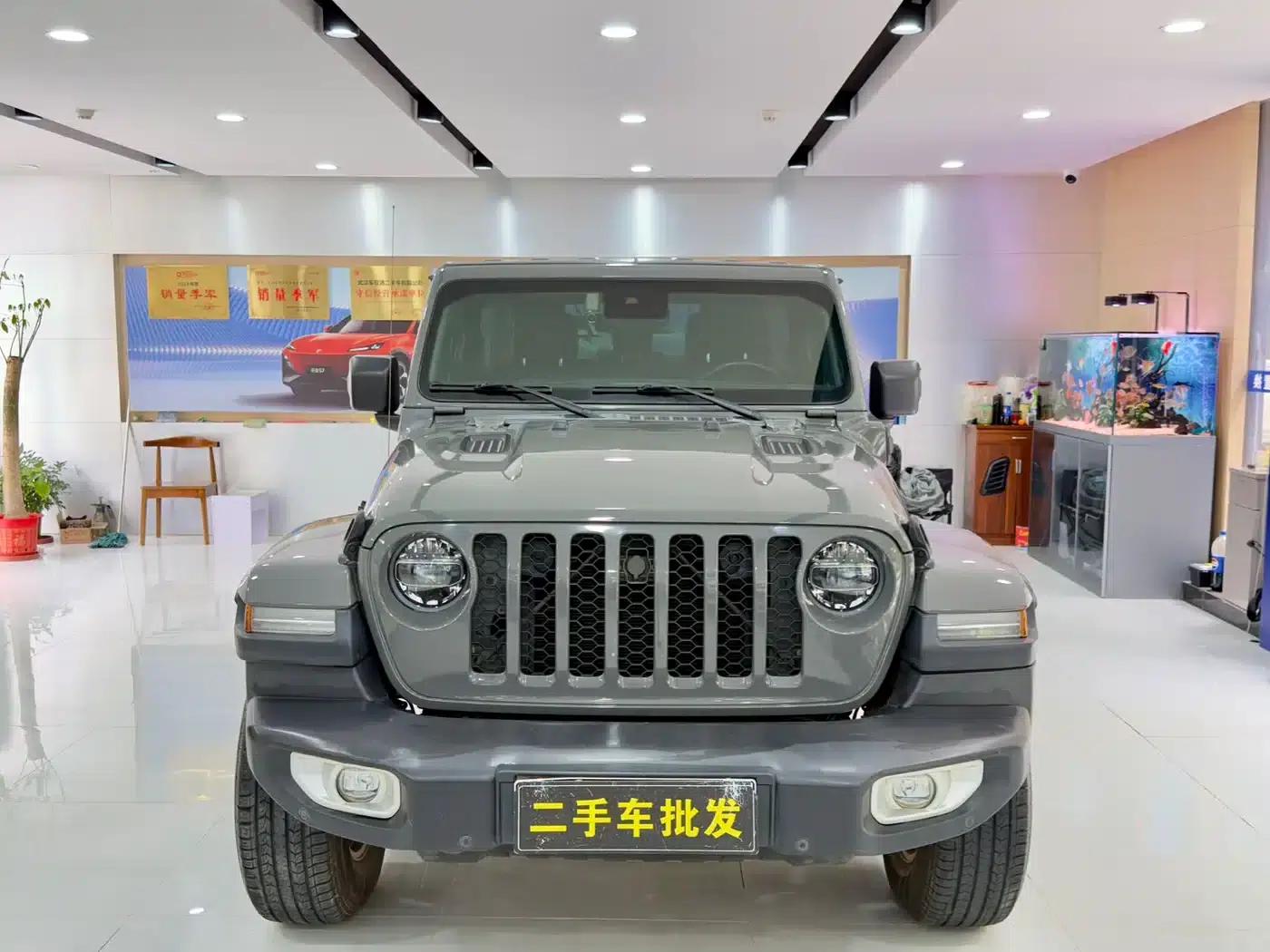 Jeep Wrangler New Energy 2021 Model 4-Door 2.0T 4xe Sahara First Edition — миниатюра 2
