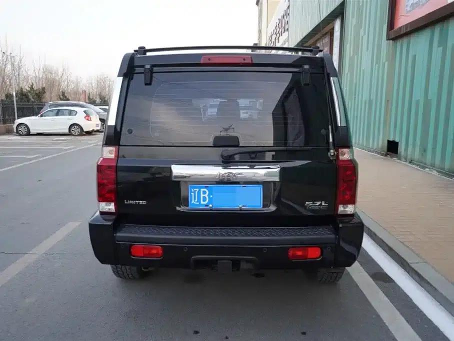 Commander 2008 4.7L Automatic — миниатюра 11