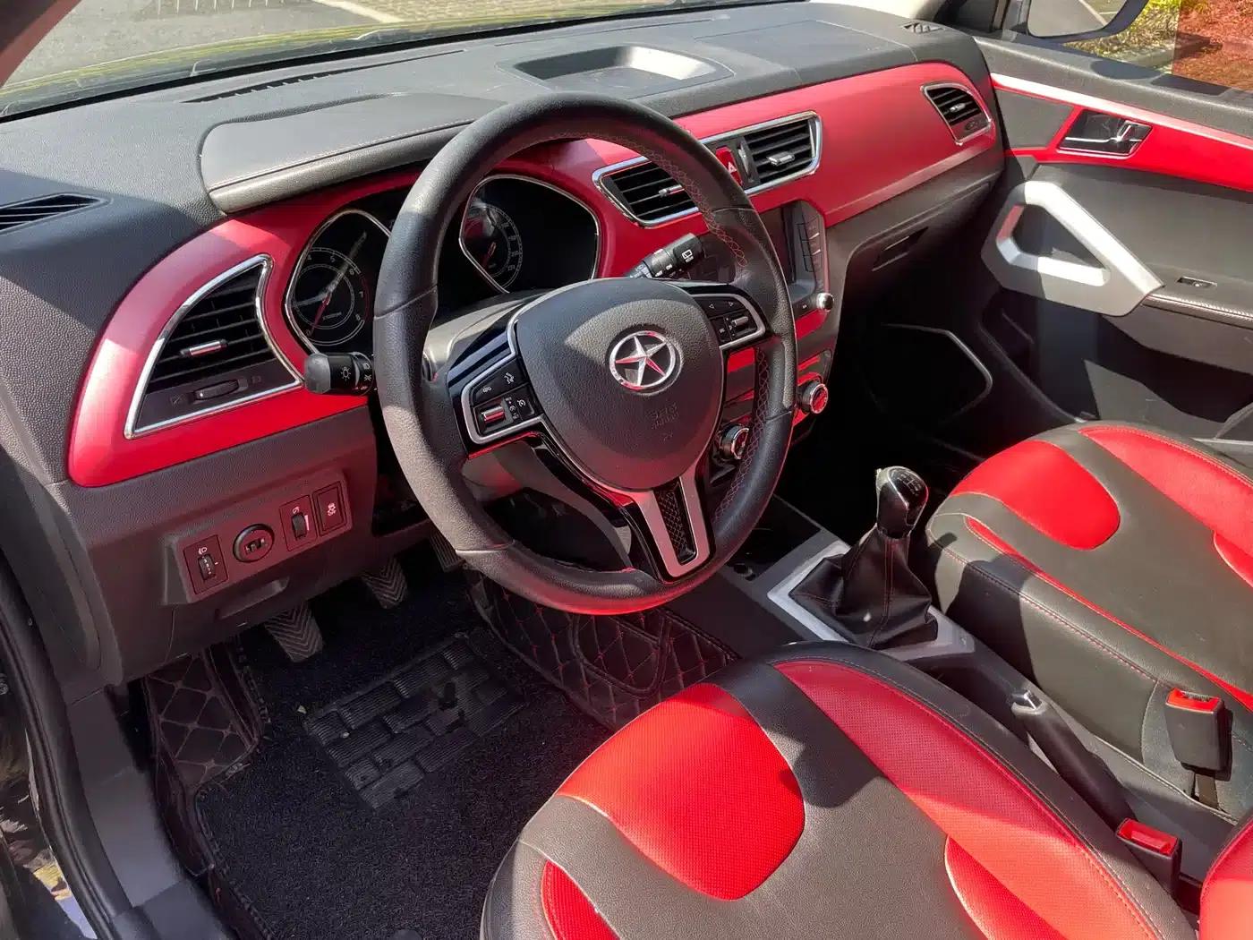 Refine S2 2016 1.5L Manual Deluxe Intelligent Two-Tone Edition — миниатюра 12