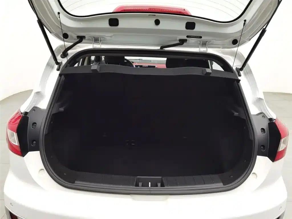 Refine S2 2017 1.5L Manual Deluxe Connected Edition — миниатюра 16