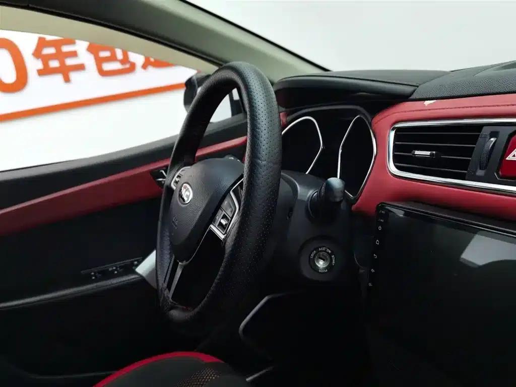 Refine S2 2017 1.5L Manual Deluxe Connected Edition — миниатюра 22