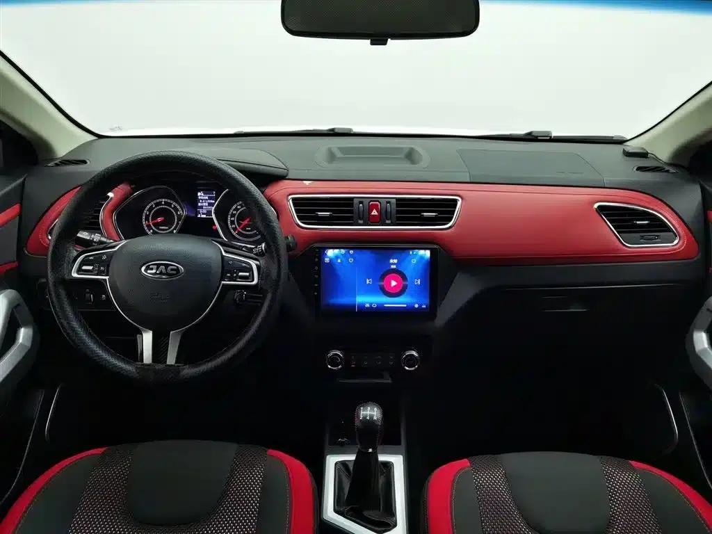 Refine S2 2017 1.5L Manual Deluxe Connected Edition — миниатюра 5