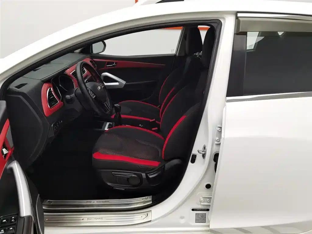 Refine S2 2017 1.5L Manual Deluxe Connected Edition — миниатюра 10