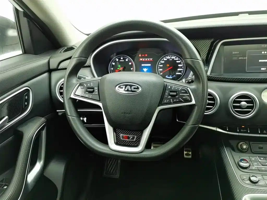 Refine S7 2017 1.5T Automatic Comfort Model — миниатюра 14