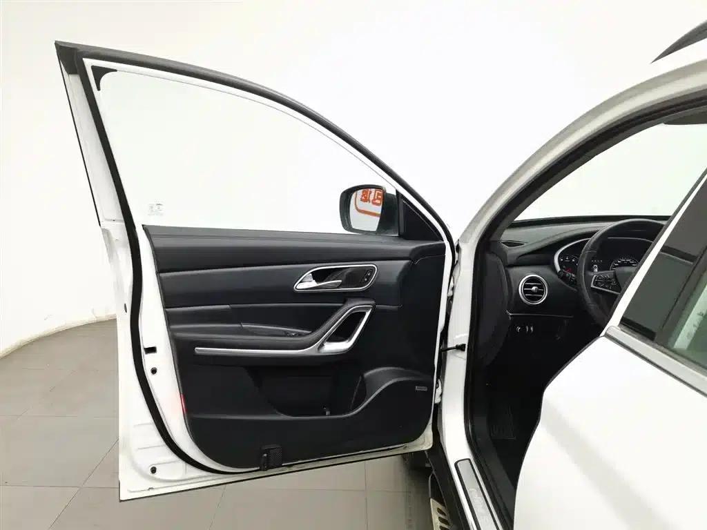 Refine S7 2017 1.5T Automatic Comfort Model — миниатюра 16