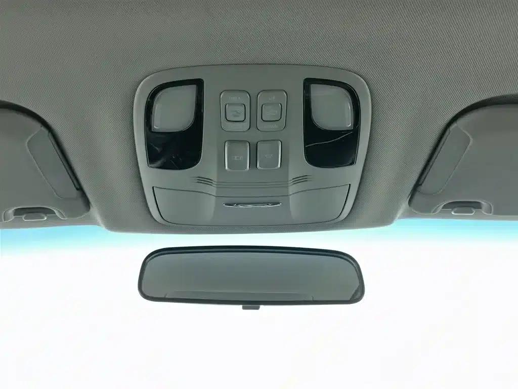 Refine S7 2017 1.5T Automatic Comfort Model — миниатюра 25