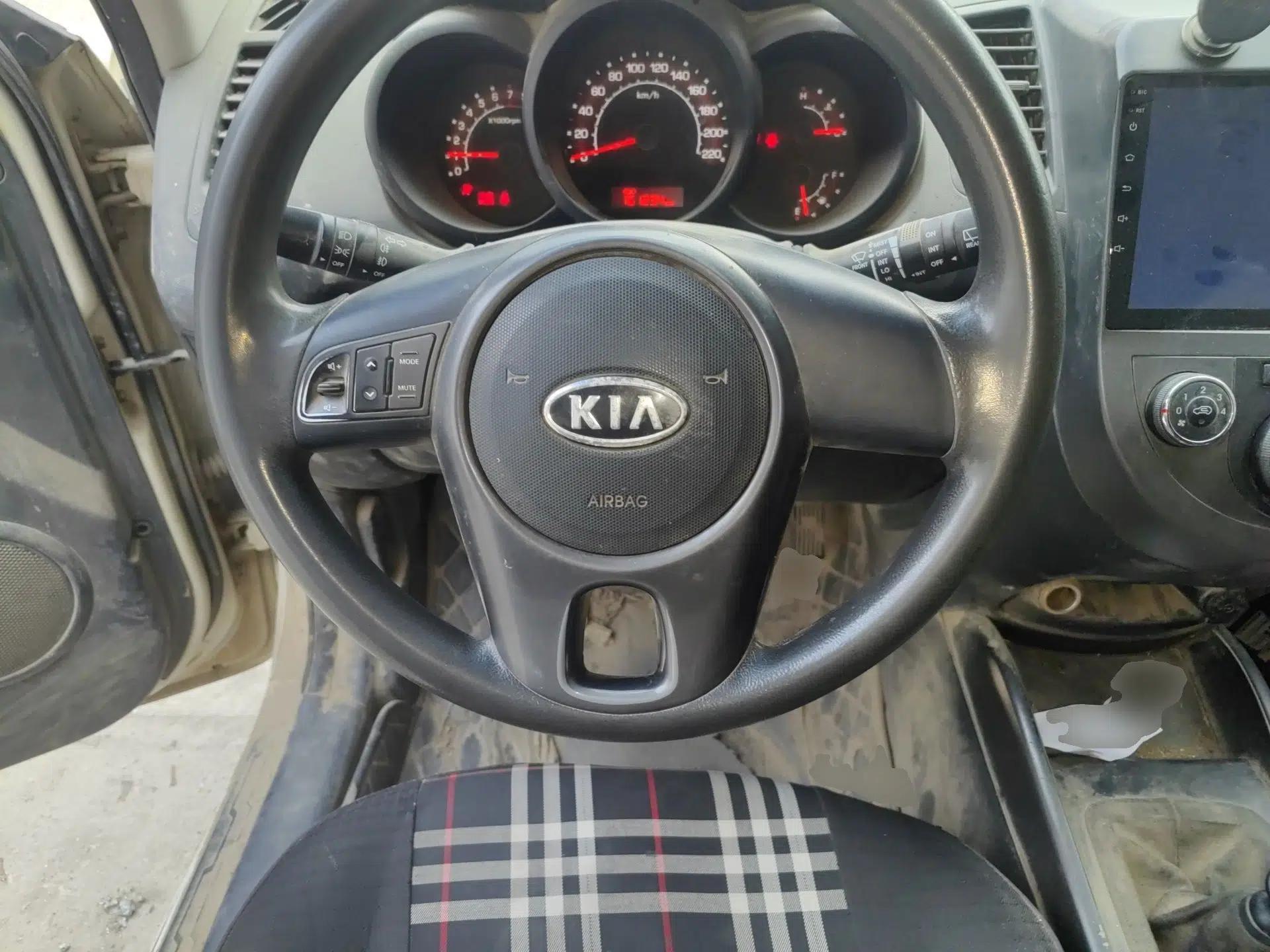 Kia Soul 2013 1.6L MT GL — миниатюра 11