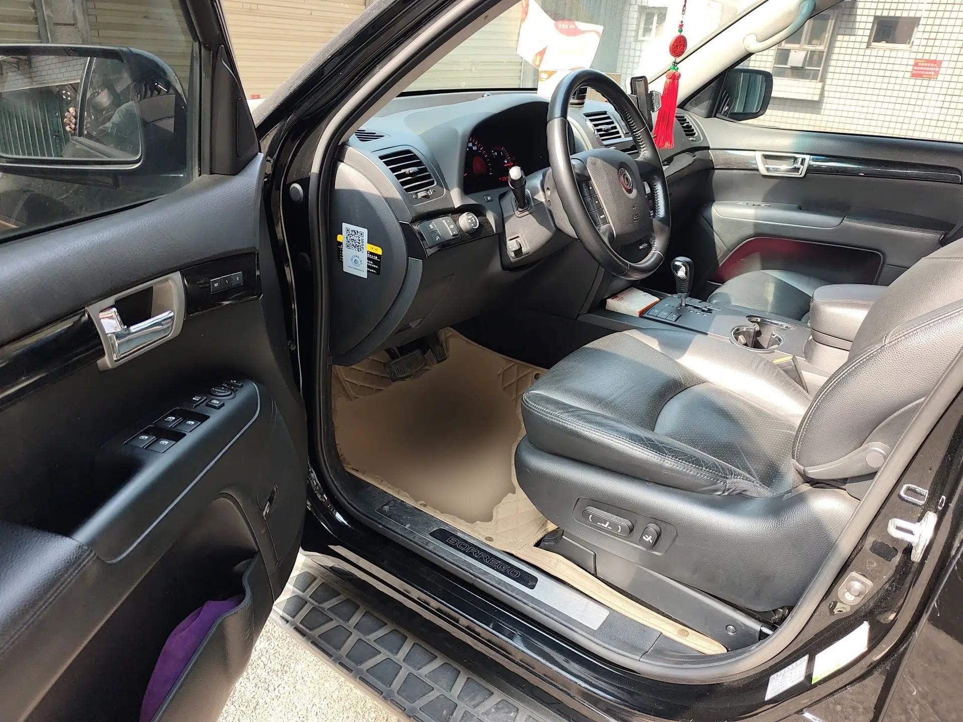 Kia Borrego 2015 3.8L Luxury Edition China IV — миниатюра 17
