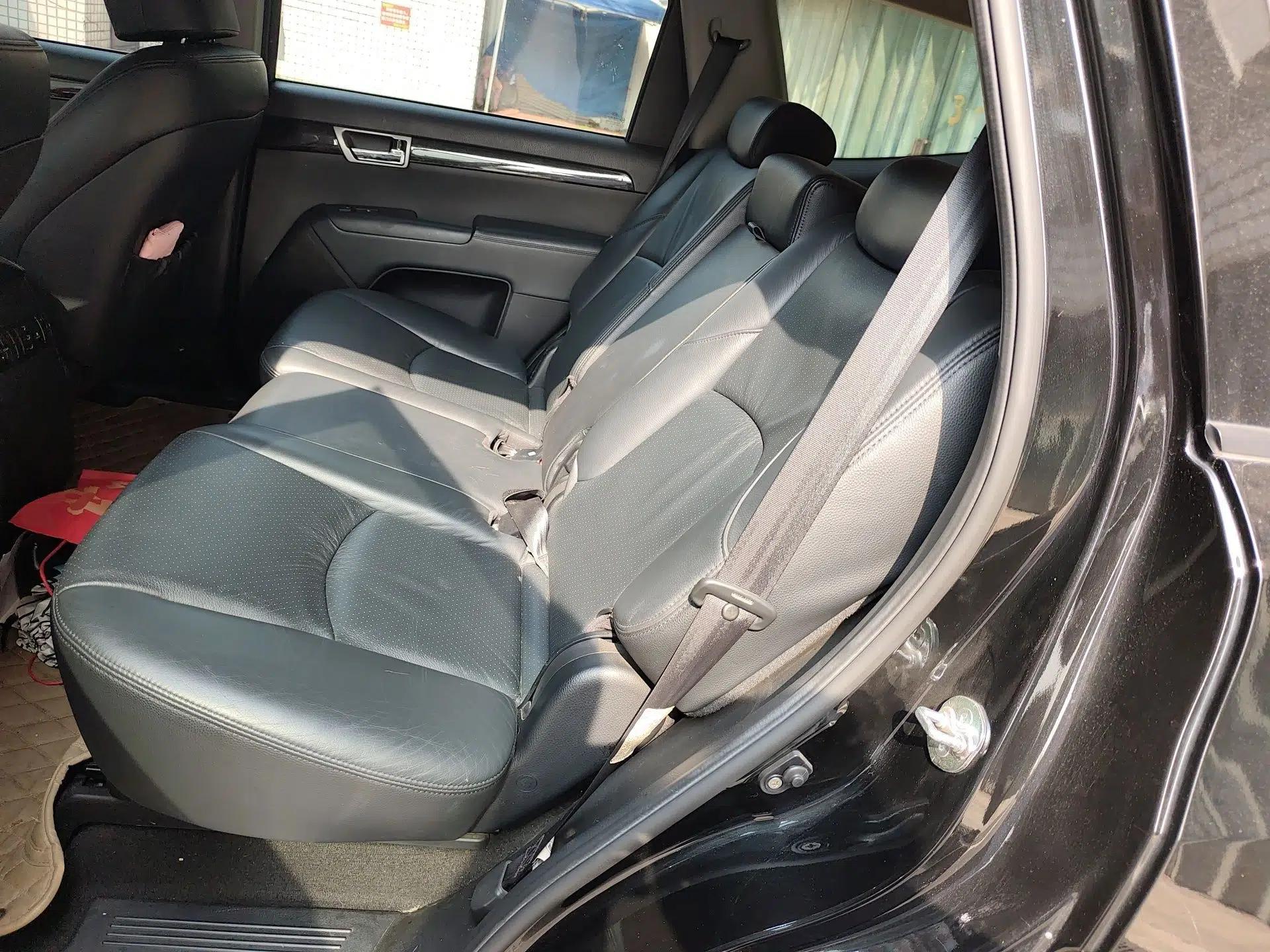 Kia Borrego 2015 3.8L Luxury Edition China IV — миниатюра 18