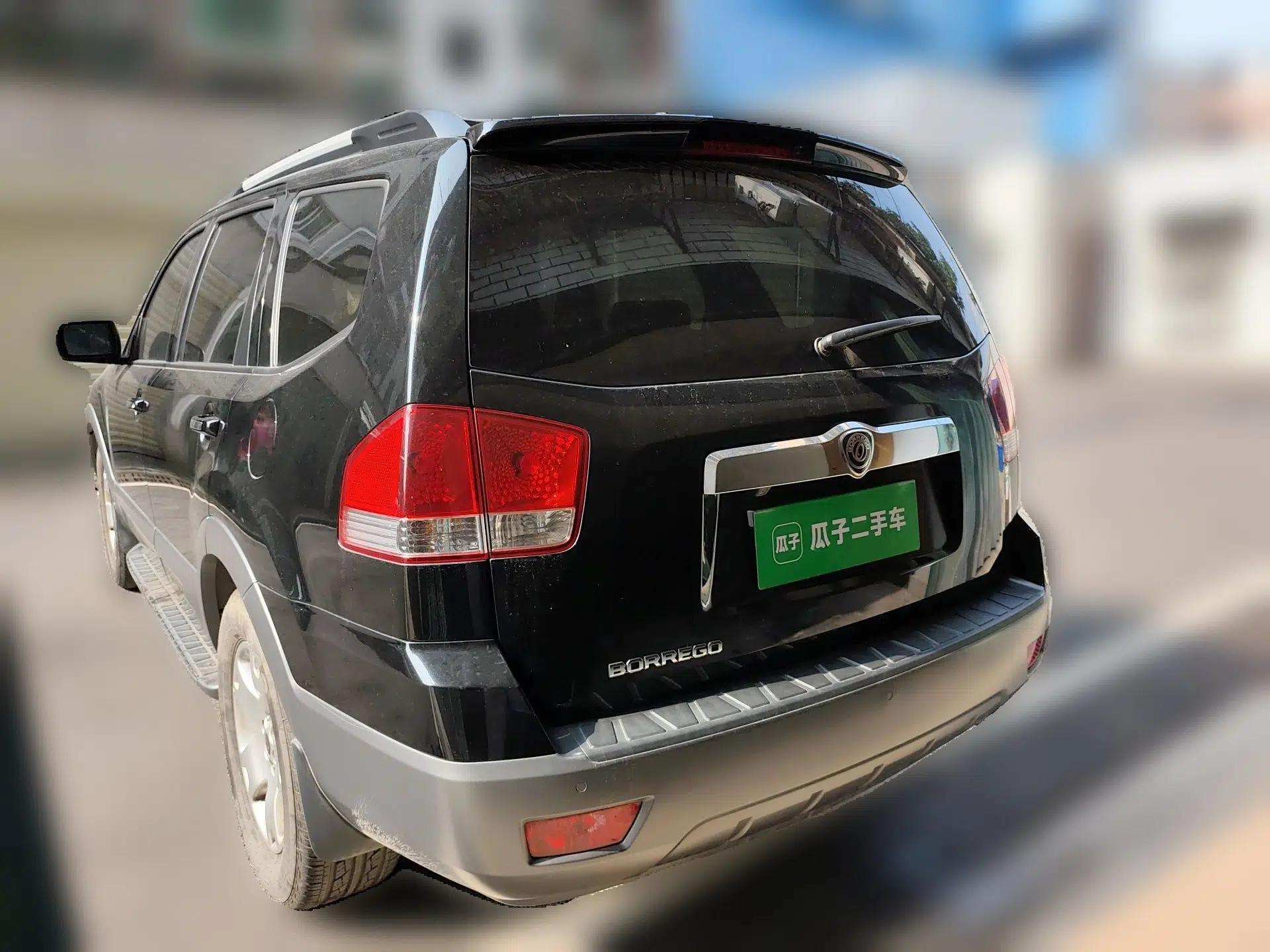 Kia Borrego 2015 3.8L Luxury Edition China IV — миниатюра 4