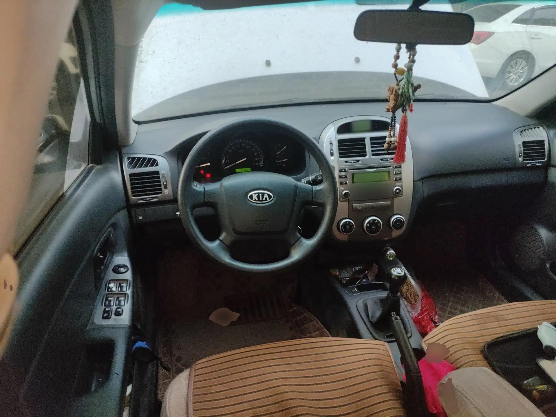 Kia Cerato 2012 1.6L MT GL — миниатюра 11
