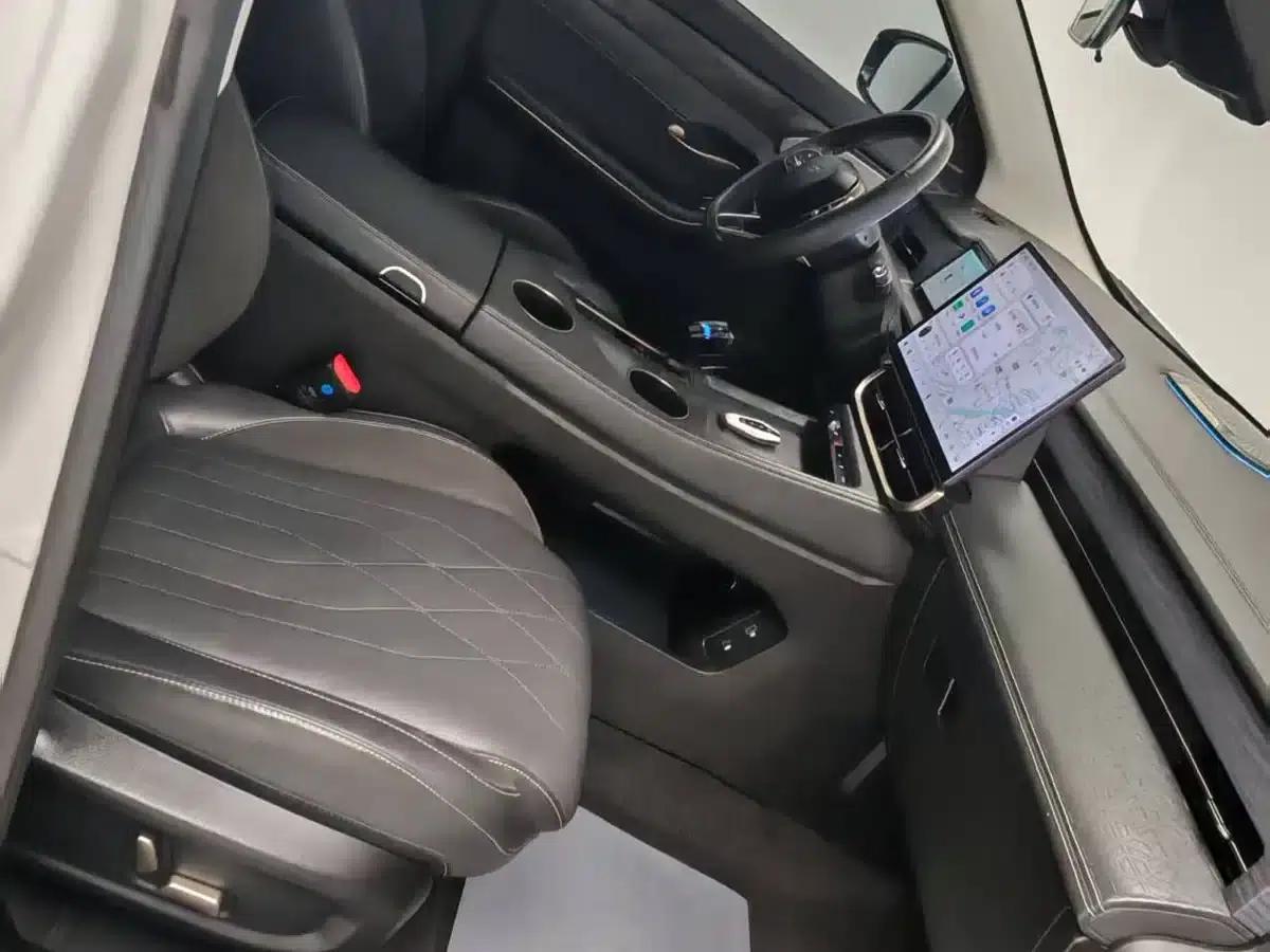 Jetour X90 PRO 2024 2.0T DCT Premium Edition 5-seater — миниатюра 11