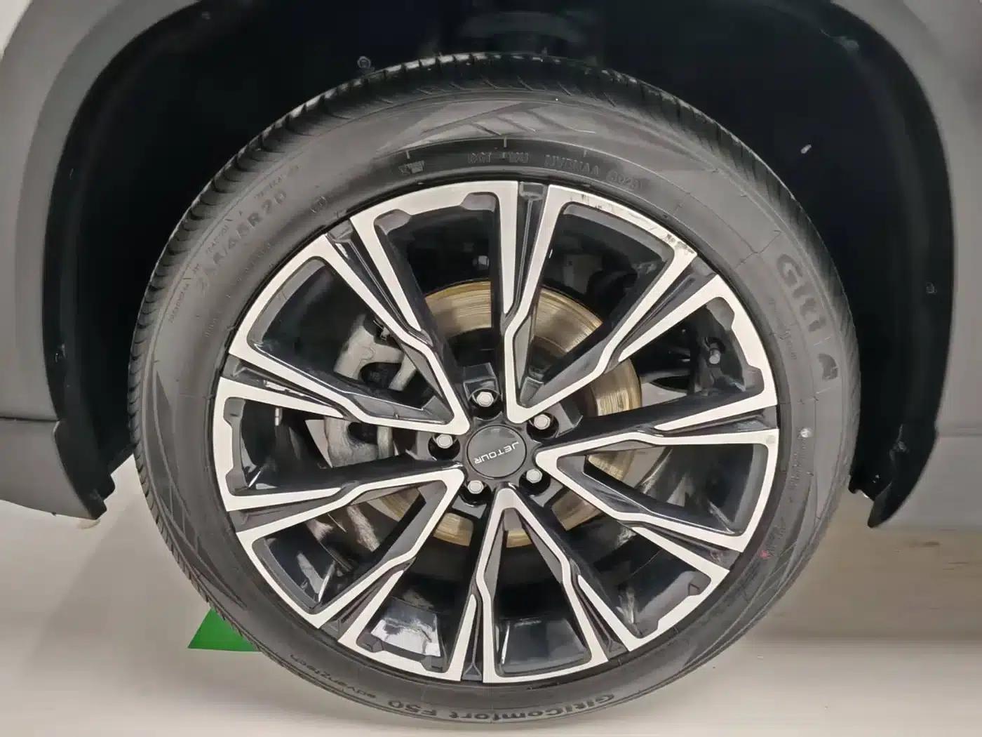 Jetour X90 PRO 2024 2.0T DCT Premium Edition 5-seater — миниатюра 8