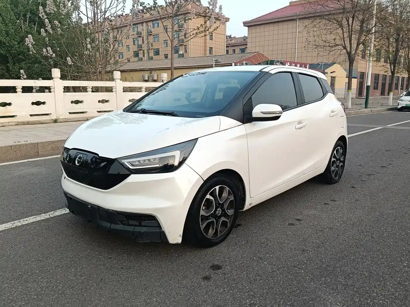 Yizhi EV3 2021 Model: Little Radar Cool Run — миниатюра 1