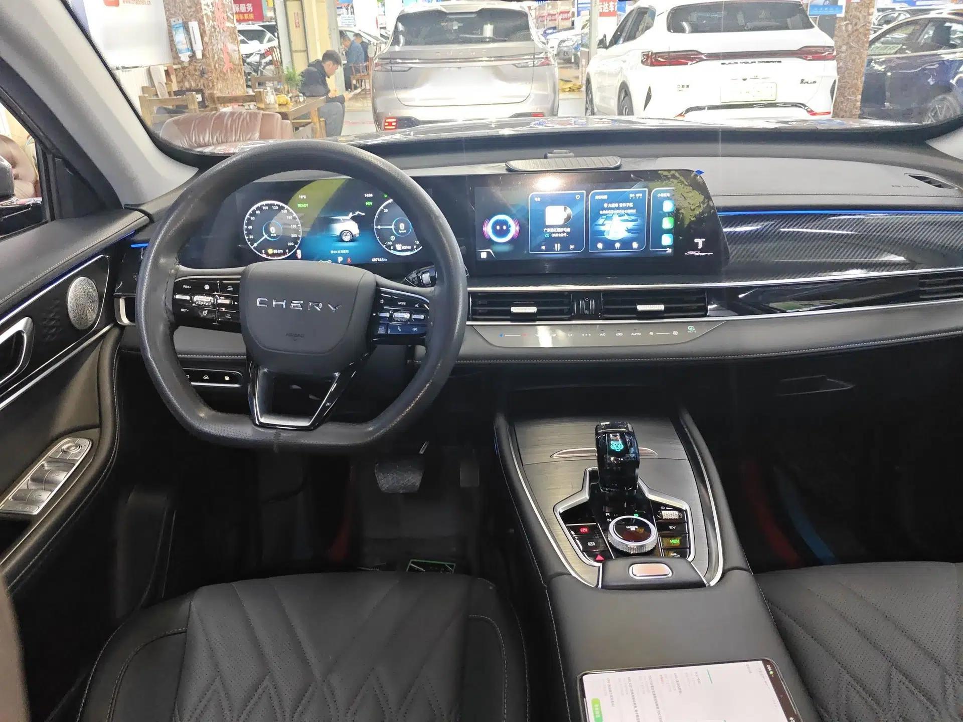 Chery Tiggo 7 PLUS New Energy 2023 Champion Edition 1.5T 100KM Speedy Version — миниатюра 13