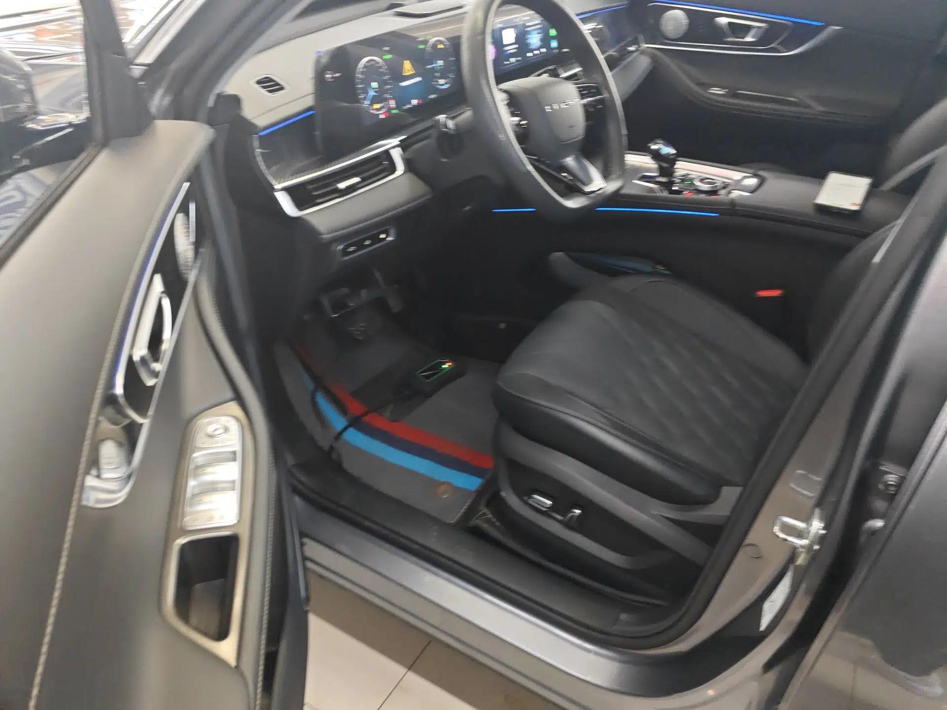 Chery Tiggo 7 PLUS New Energy 2023 Champion Edition 1.5T 100KM Speedy Version — миниатюра 19