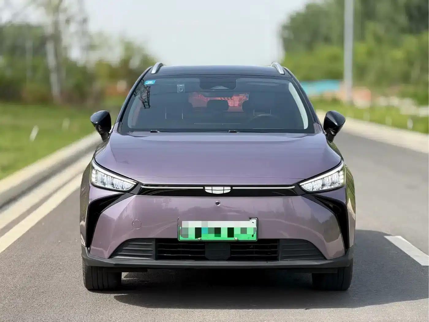 Geely Geometry M6 2022 450 New Enjoyment Edition — миниатюра 2