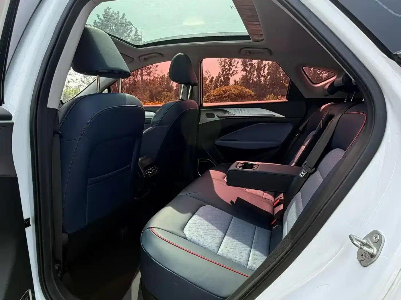 Geely Geometry M6 2022 450 New Enjoyment Edition — миниатюра 6