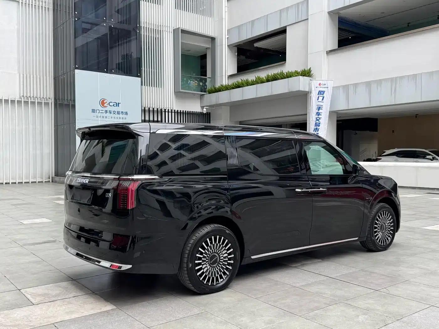 Extreme Krypton 009 2024 Model 7-Seat Aisle Edition 4WD 108kWh — миниатюра 8