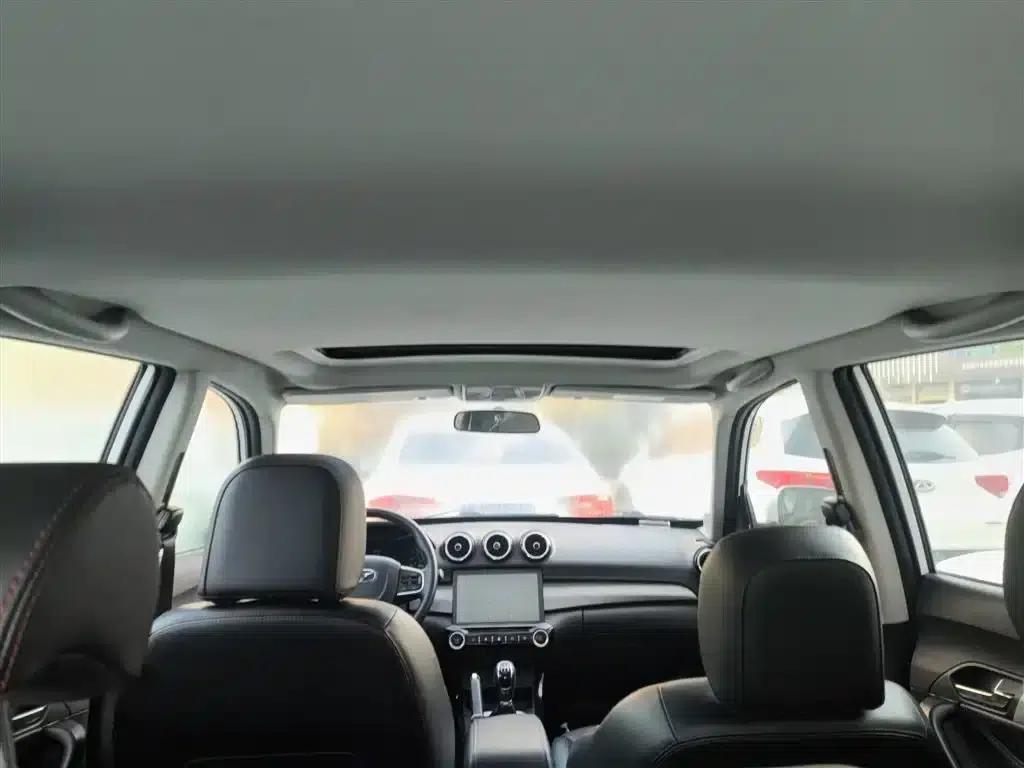 Kaiyi X3 2019 1.5L Manual Smart Edition — миниатюра 18