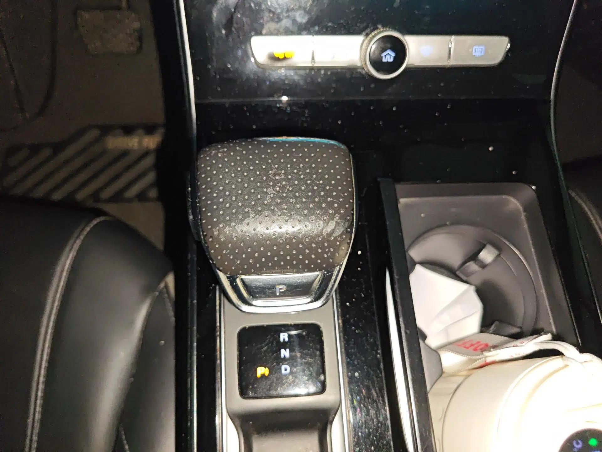 Roewe RX5 eMAX 2020 500 PHEV Smart Cabin Flagship Edition — миниатюра 15