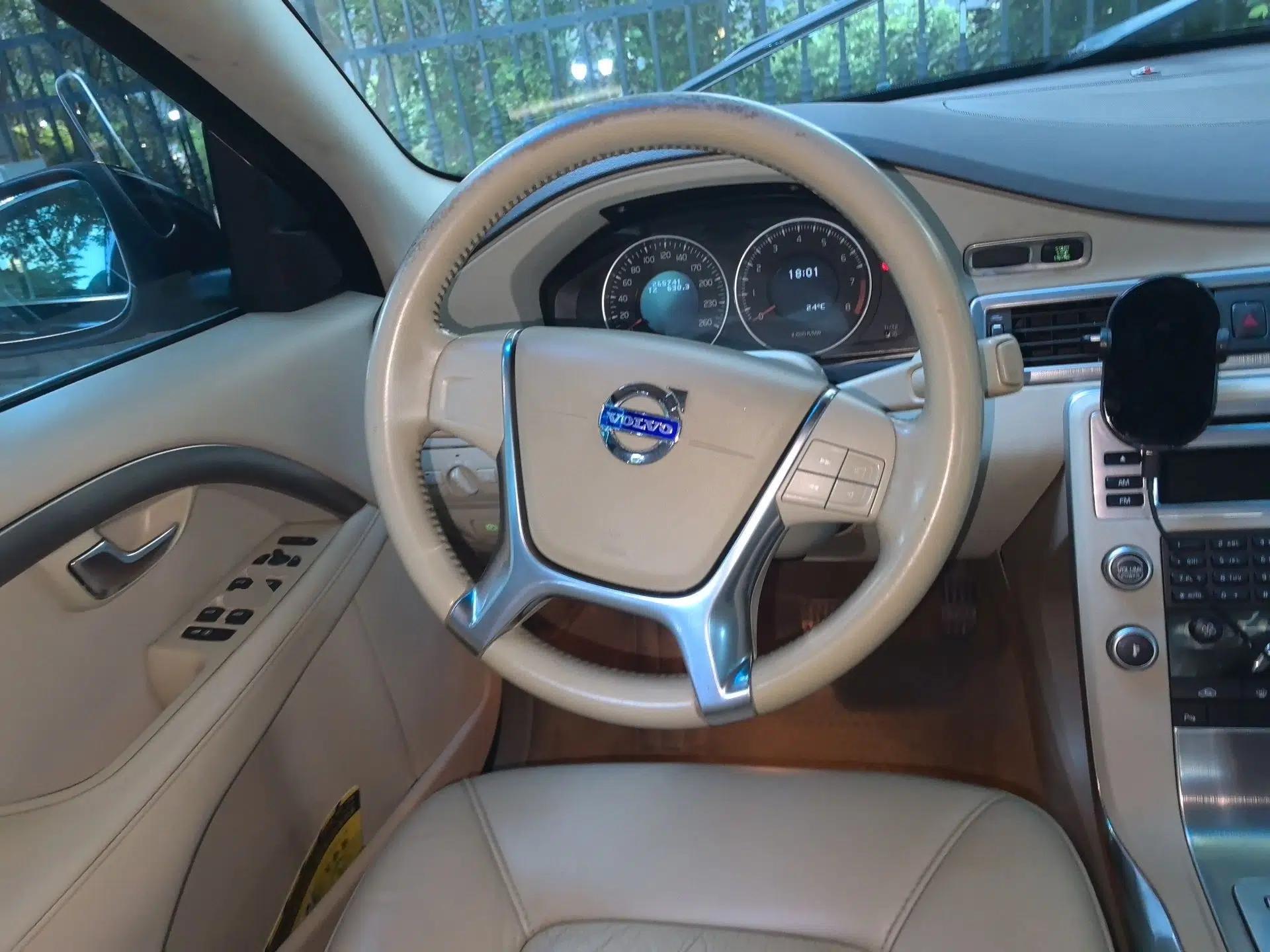 Volvo S80L 2011 2.0T ZhiShang Version — миниатюра 11