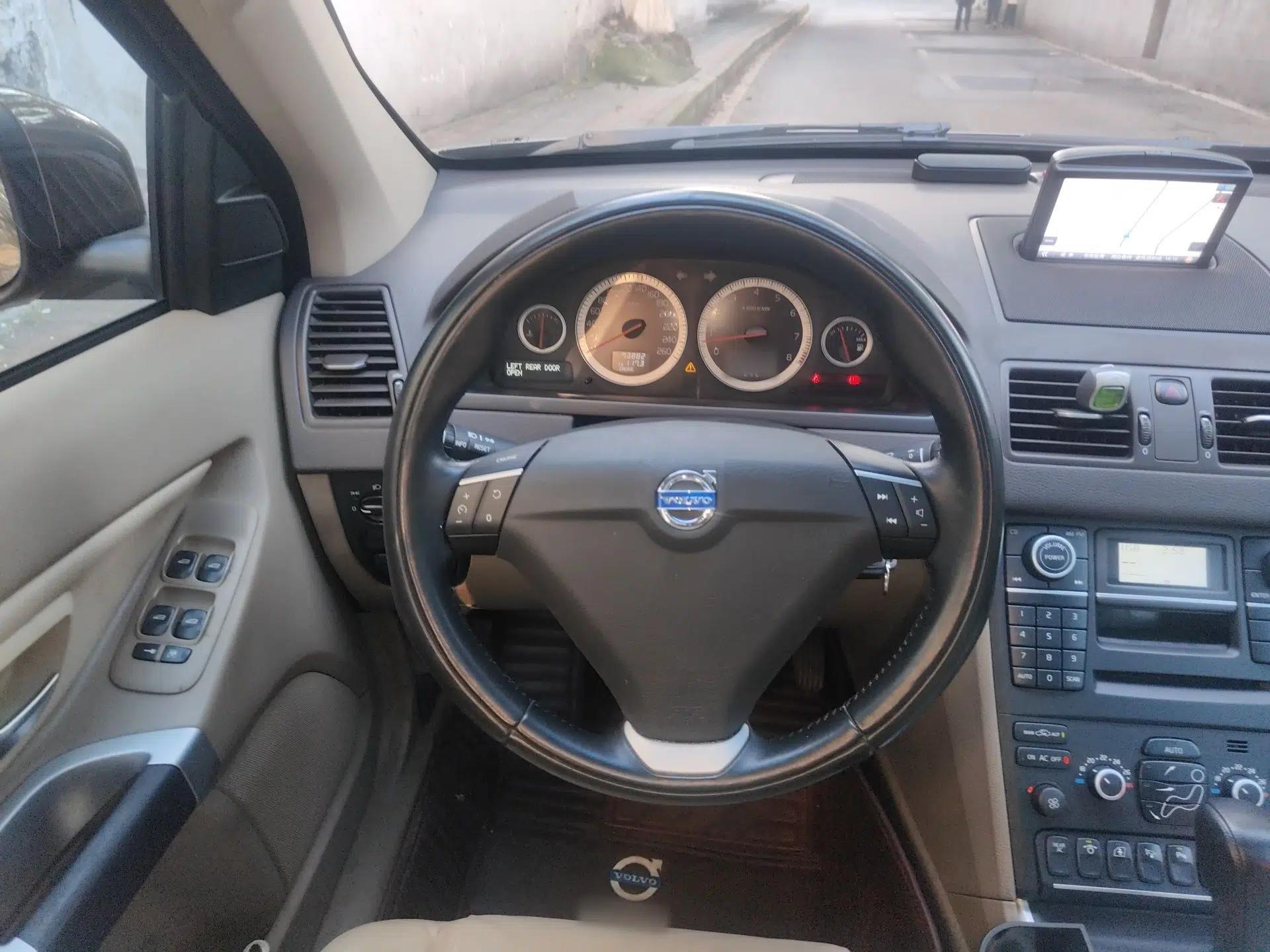 Volvo XC Classic 2014 T5 Luxury Edition — миниатюра 9