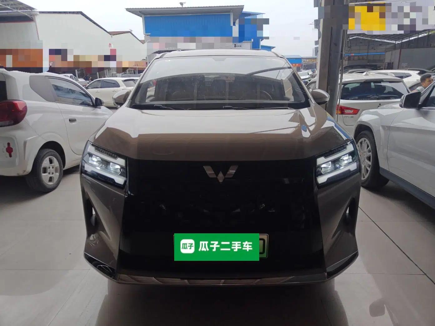 Wuling Starlight 730 2025 Model Plug-in Hybrid 125km Luxury Edition — миниатюра 2