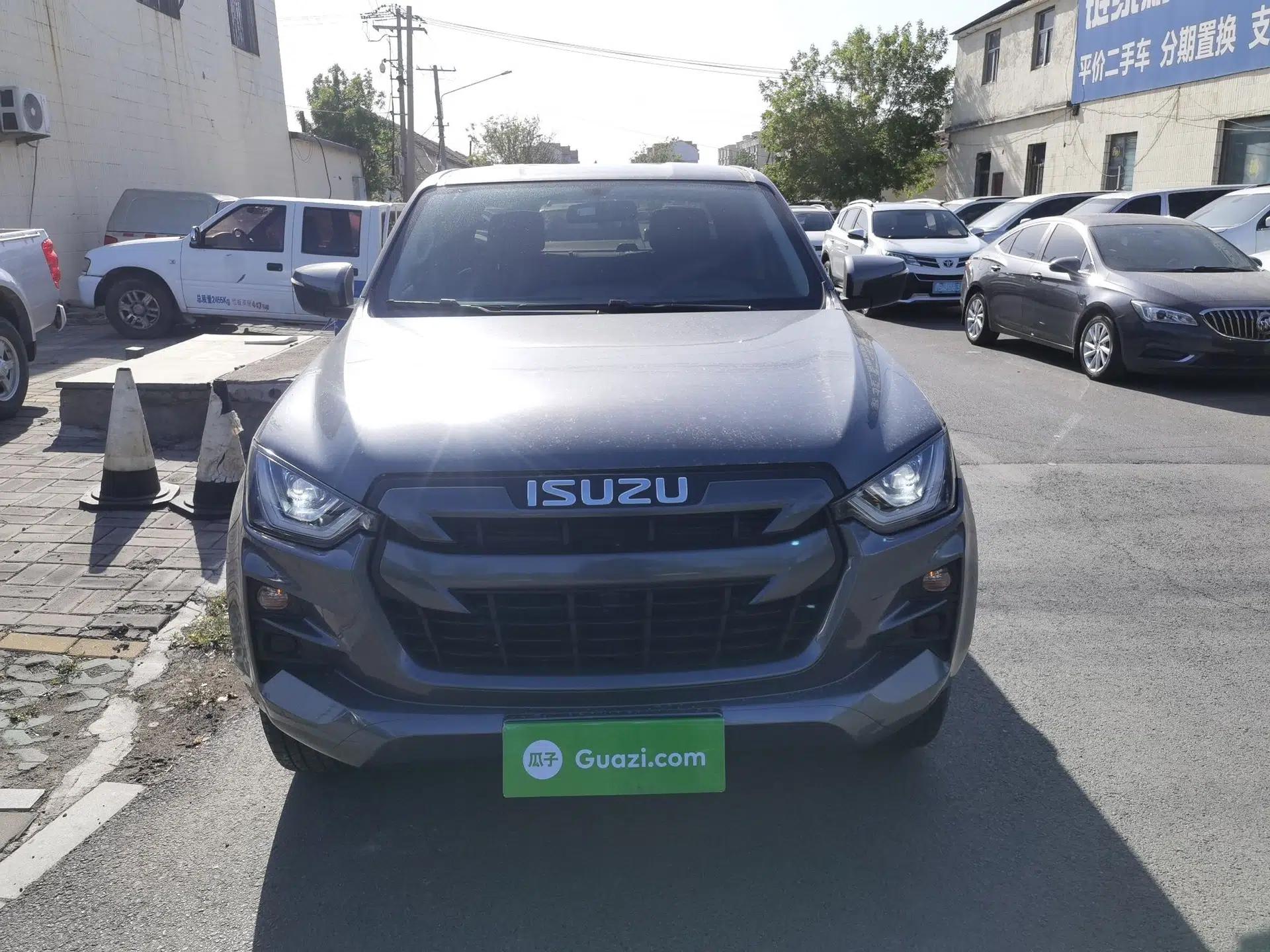 Isuzu D-MAX 2023 2.5T Automatic Two-Wheel Drive Diesel Navigation Edition Long Wheelbase — миниатюра 2