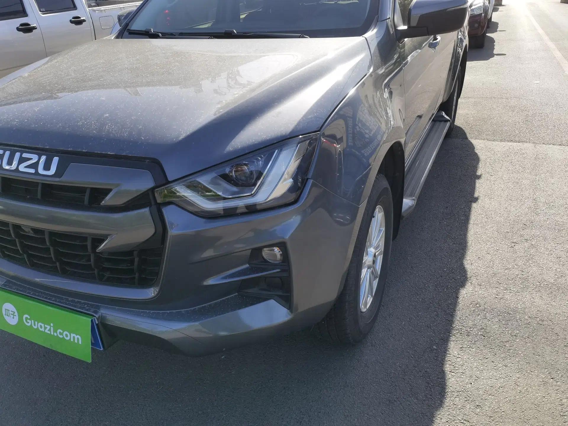 Isuzu D-MAX 2023 2.5T Automatic Two-Wheel Drive Diesel Navigation Edition Long Wheelbase — миниатюра 9