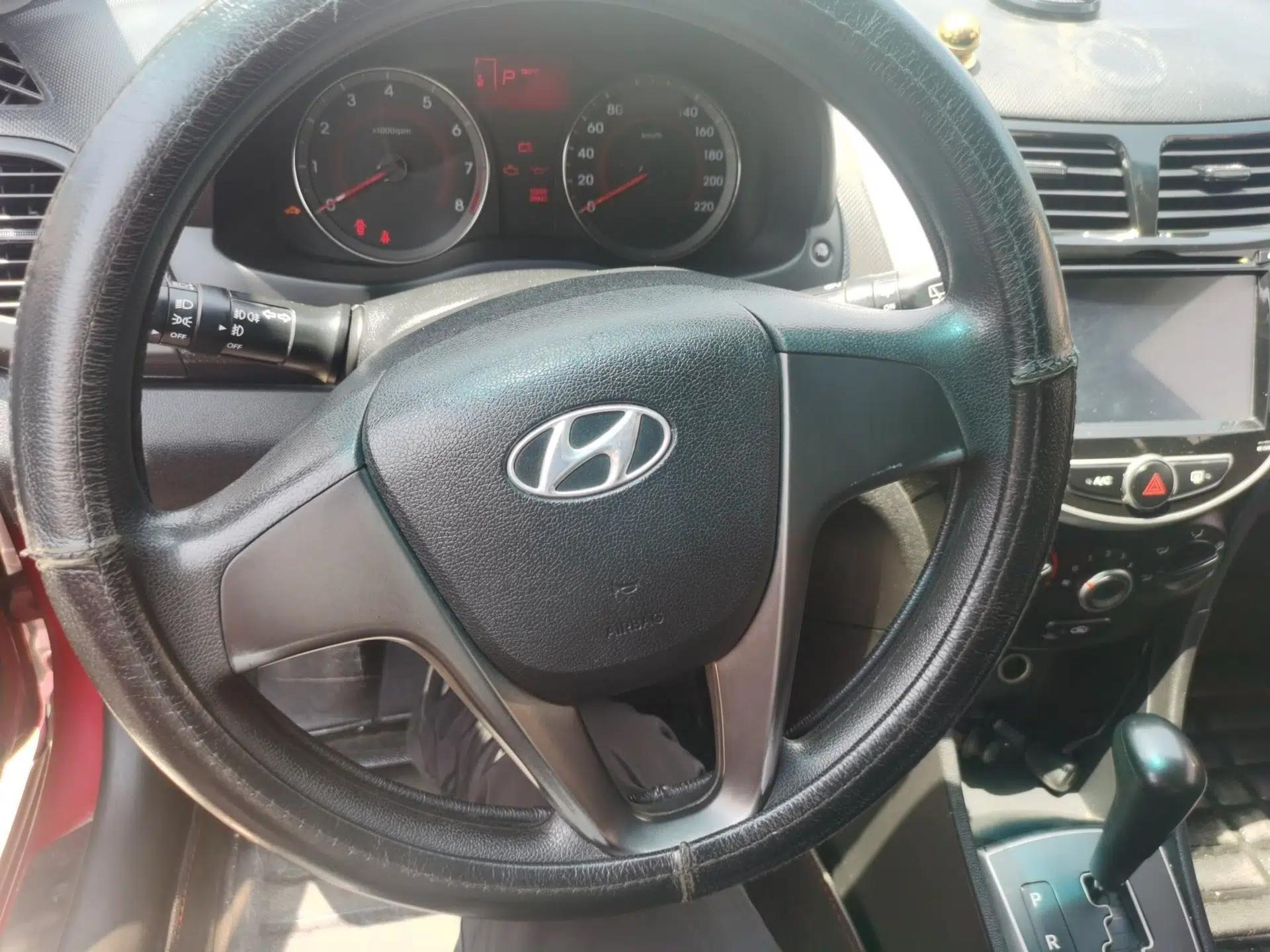 Hyundai Verna Ray 2014 1.4L Automatic GLX — миниатюра 13