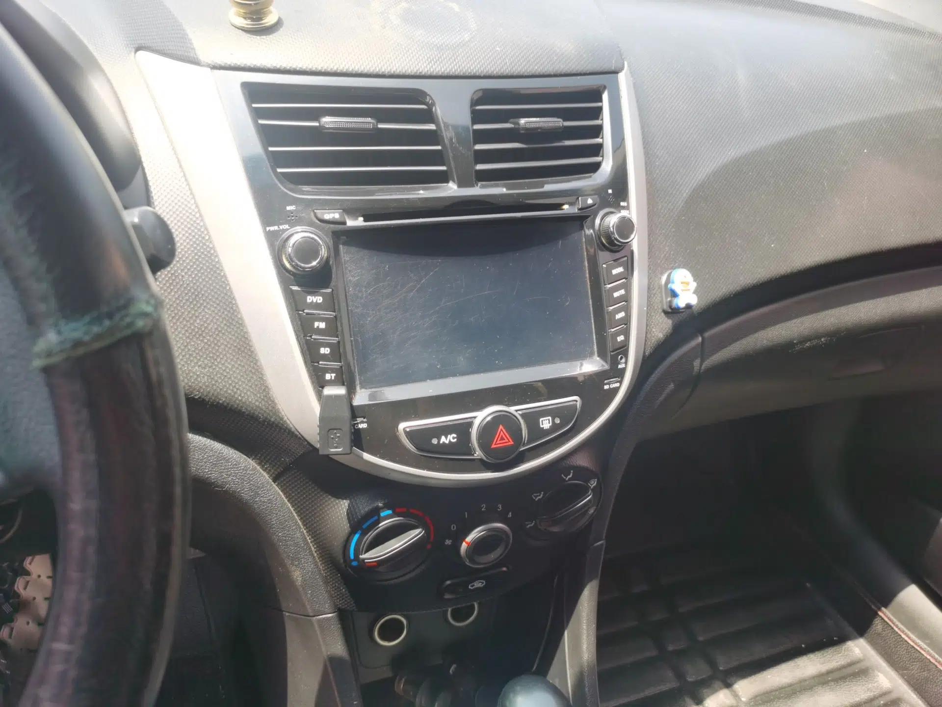 Hyundai Verna Ray 2014 1.4L Automatic GLX — миниатюра 16