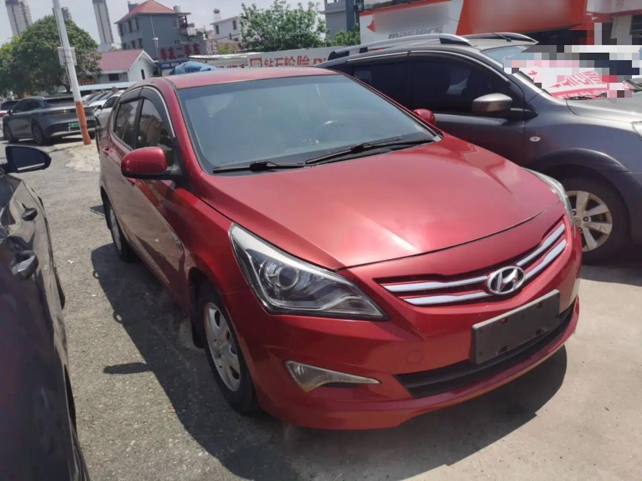 Hyundai Verna Ray 2014 1.4L Automatic GLX — миниатюра 3