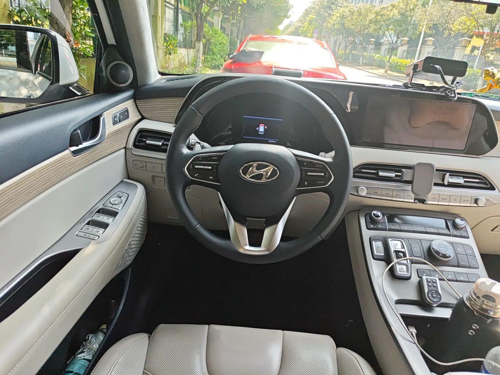 Hyundai Palisade 2021 3.5L Automatic 4x4 GLS — миниатюра 11