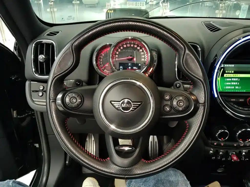 MINI JCW COUNTRYMAN 2018 2.0T JOHN COOPER WORKS A — миниатюра 3