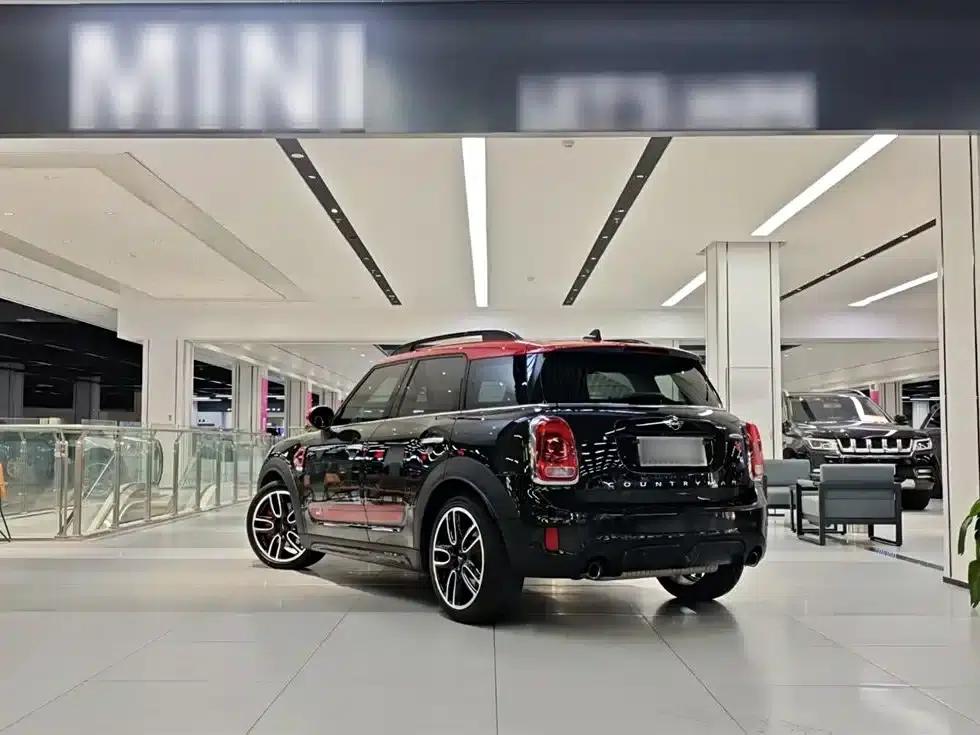 MINI JCW COUNTRYMAN 2018 2.0T JOHN COOPER WORKS A — миниатюра 24