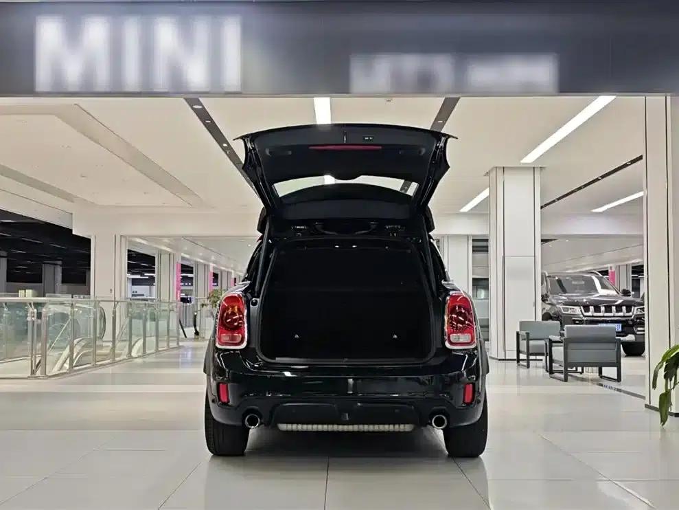 MINI JCW COUNTRYMAN 2018 2.0T JOHN COOPER WORKS A — миниатюра 10