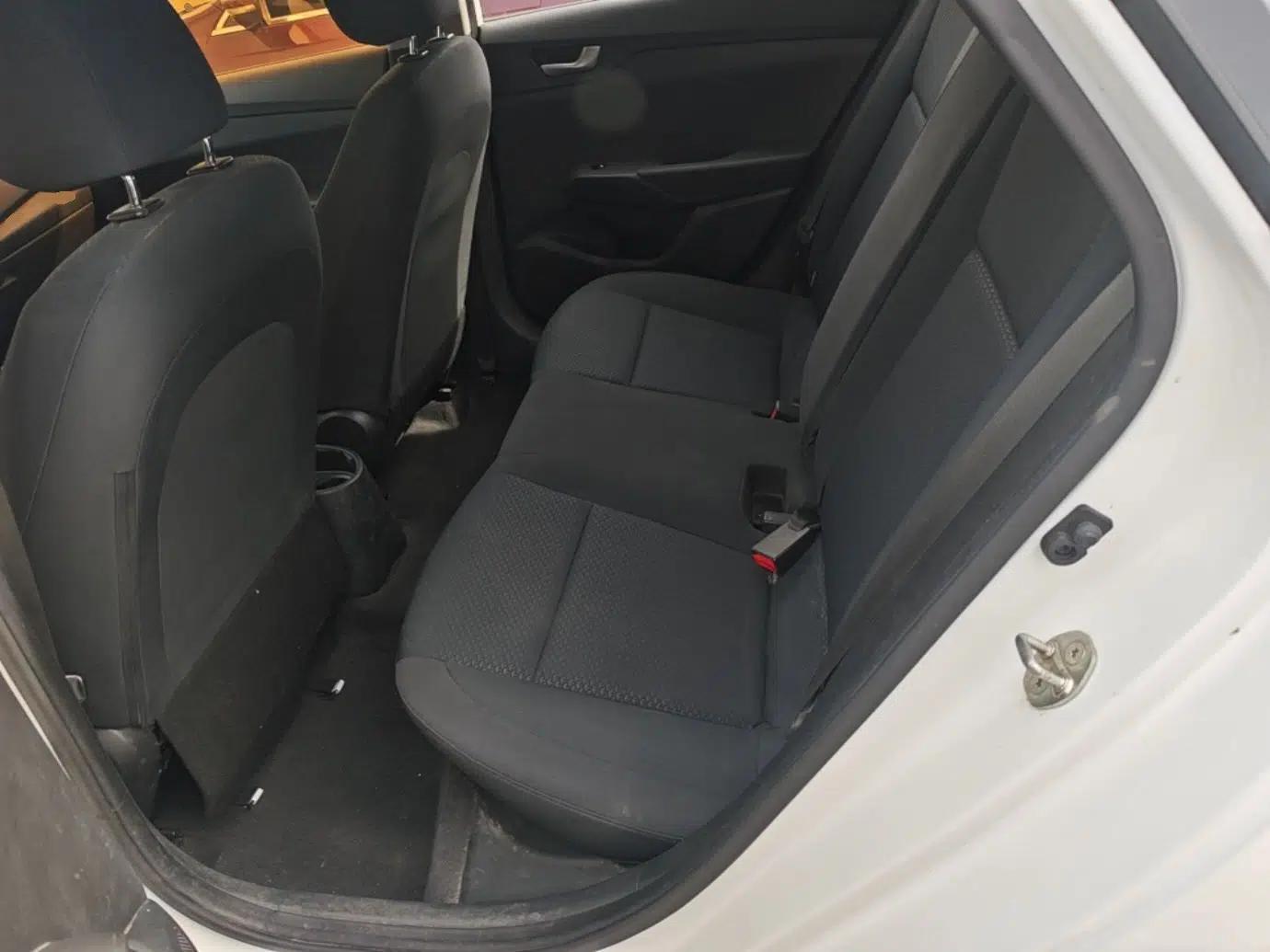 Hyundai Verna RV 2017 1.4L Manual Cool Edition GLS China V Emission Standard — миниатюра 19