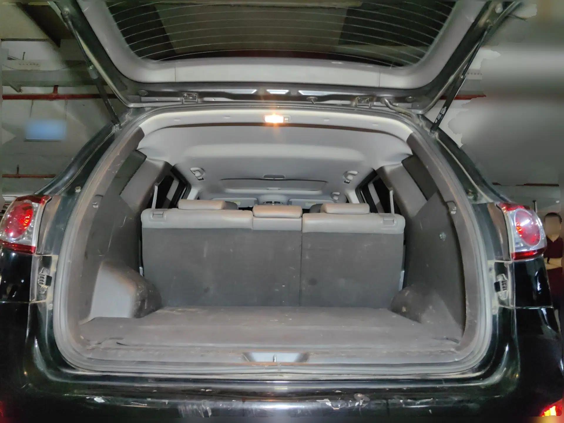 Hyundai Santa Fe Classic 2012 2.4 Luxury Edition Five-Seater Two-Wheel Drive — миниатюра 20