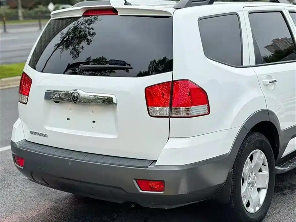 2015 Borrego 3.8L Luxury Edition (National IV Emission Standard) — миниатюра 13
