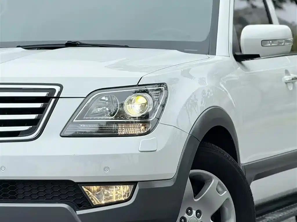 2015 Borrego 3.8L Luxury Edition (National IV Emission Standard) — миниатюра 15