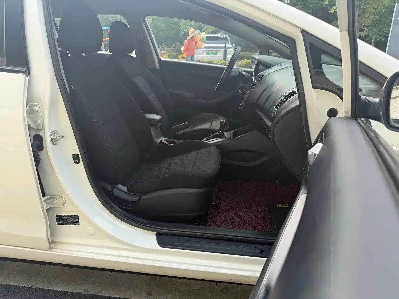 Kia K3S 2014 1.6L Automatic GL — миниатюра 12