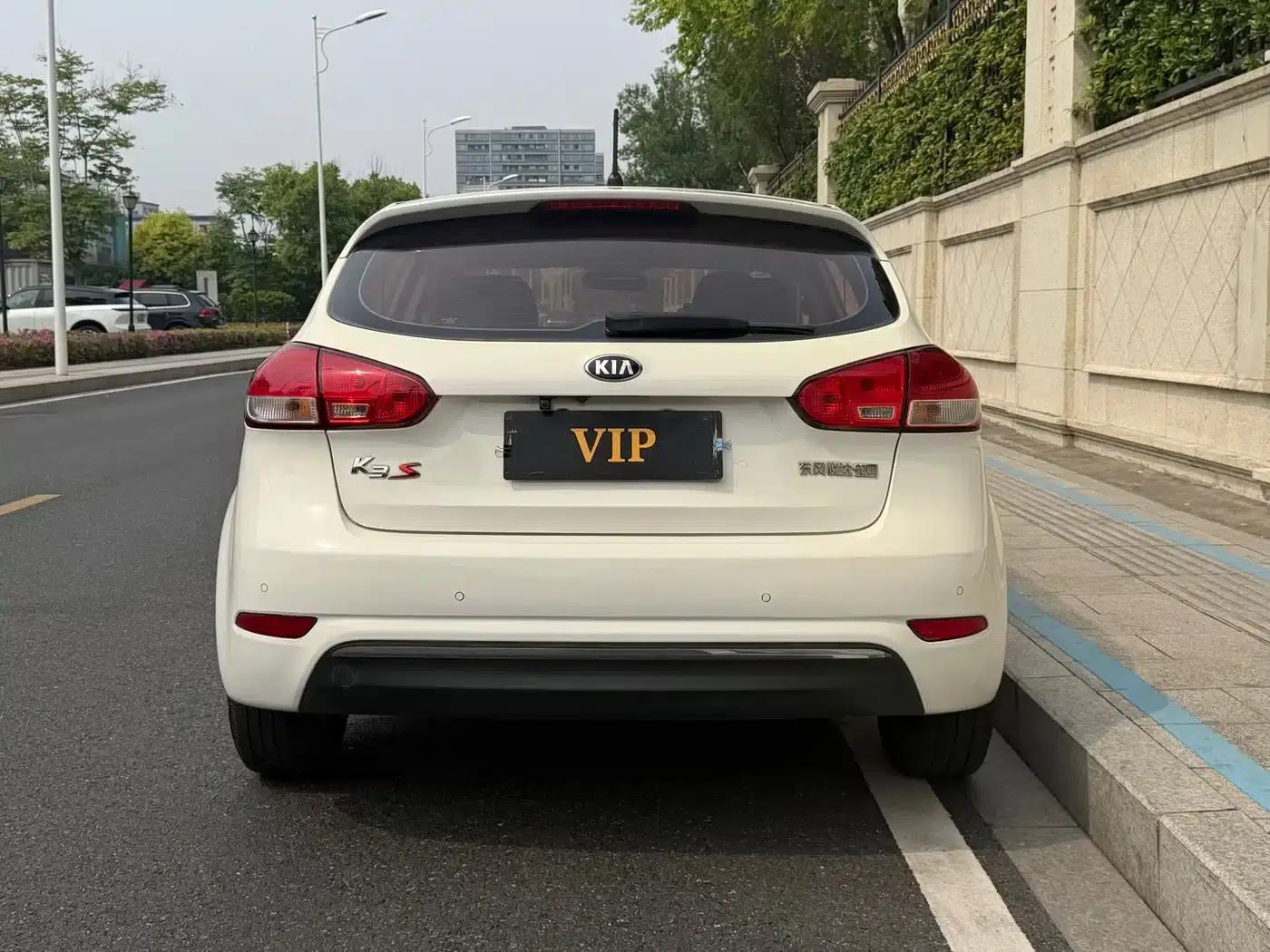 Kia K3S 2014 1.6L Automatic GL — миниатюра 4