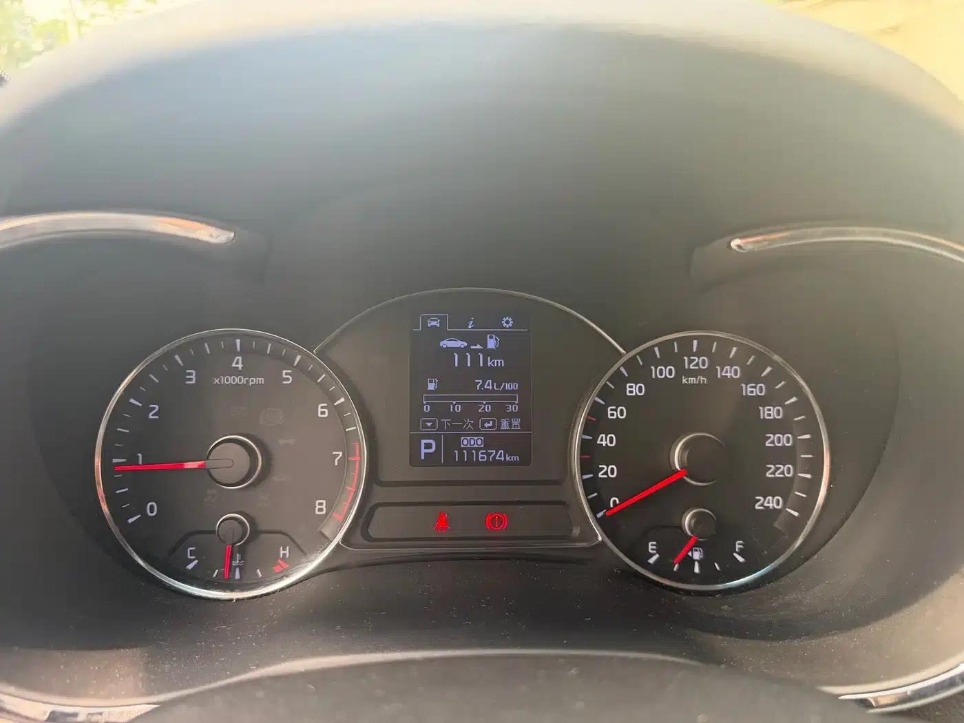 Kia K3S 2014 1.6L Automatic GL — миниатюра 10