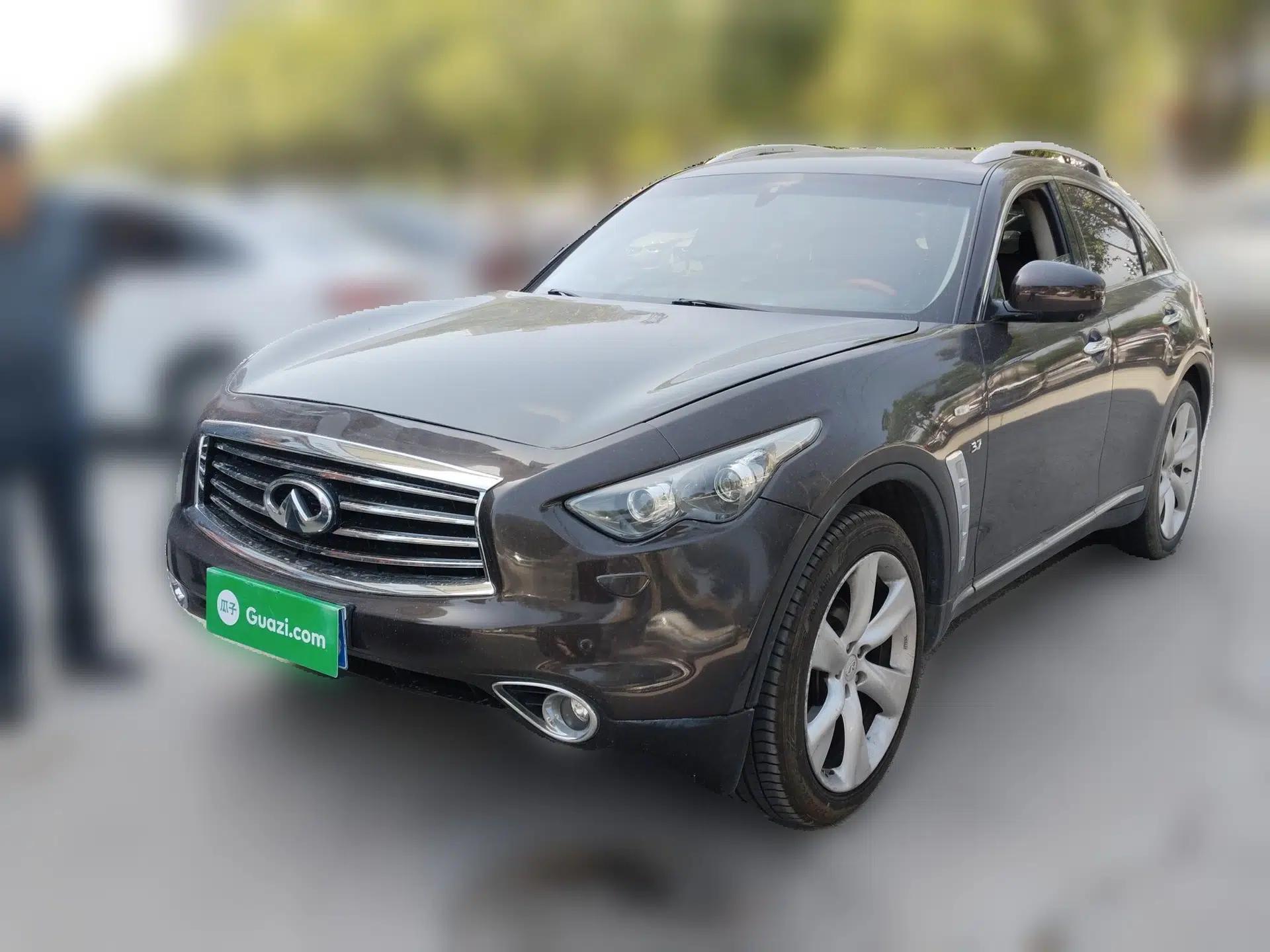 Infiniti QX70 2013 3.7L Standard Edition — миниатюра 1