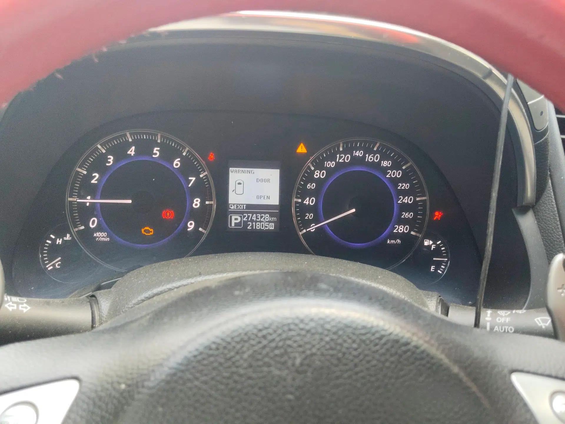 Infiniti QX70 2013 3.7L Standard Edition — миниатюра 12