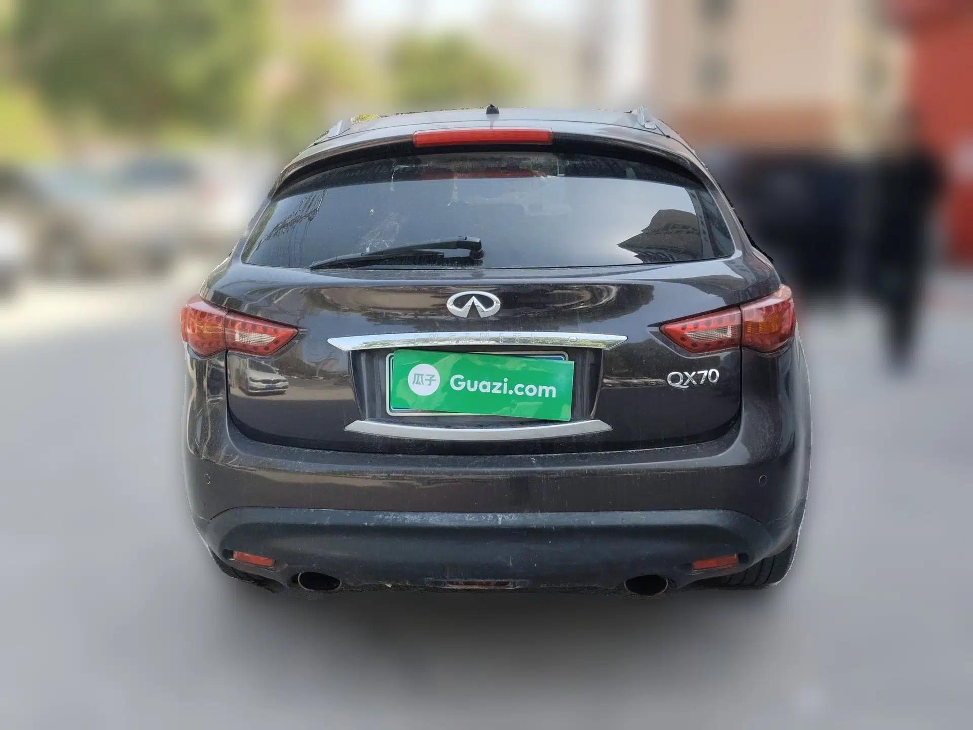 Infiniti QX70 2013 3.7L Standard Edition — миниатюра 5