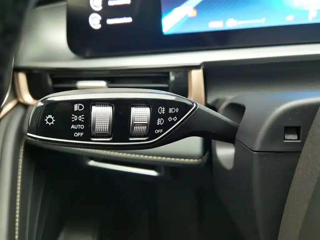 Oumengda 2022 1.6TGDI DCT High-Dimension Edition — миниатюра 21